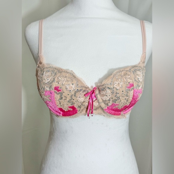 Victoria’s Secret Very Sexy Embroidered Balconette Push Up Bra With Crystals - Picture 3 of 11